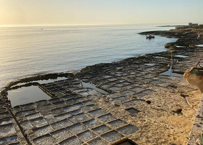 Gasthuis Seafront Bedroom With Stunning Views, Balcony And En-suite 3*