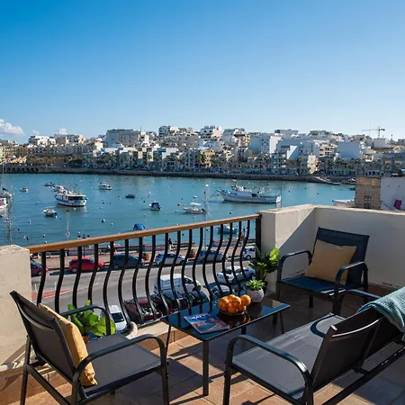 Sea View Room With Private Balcony Гостевой дом 3*